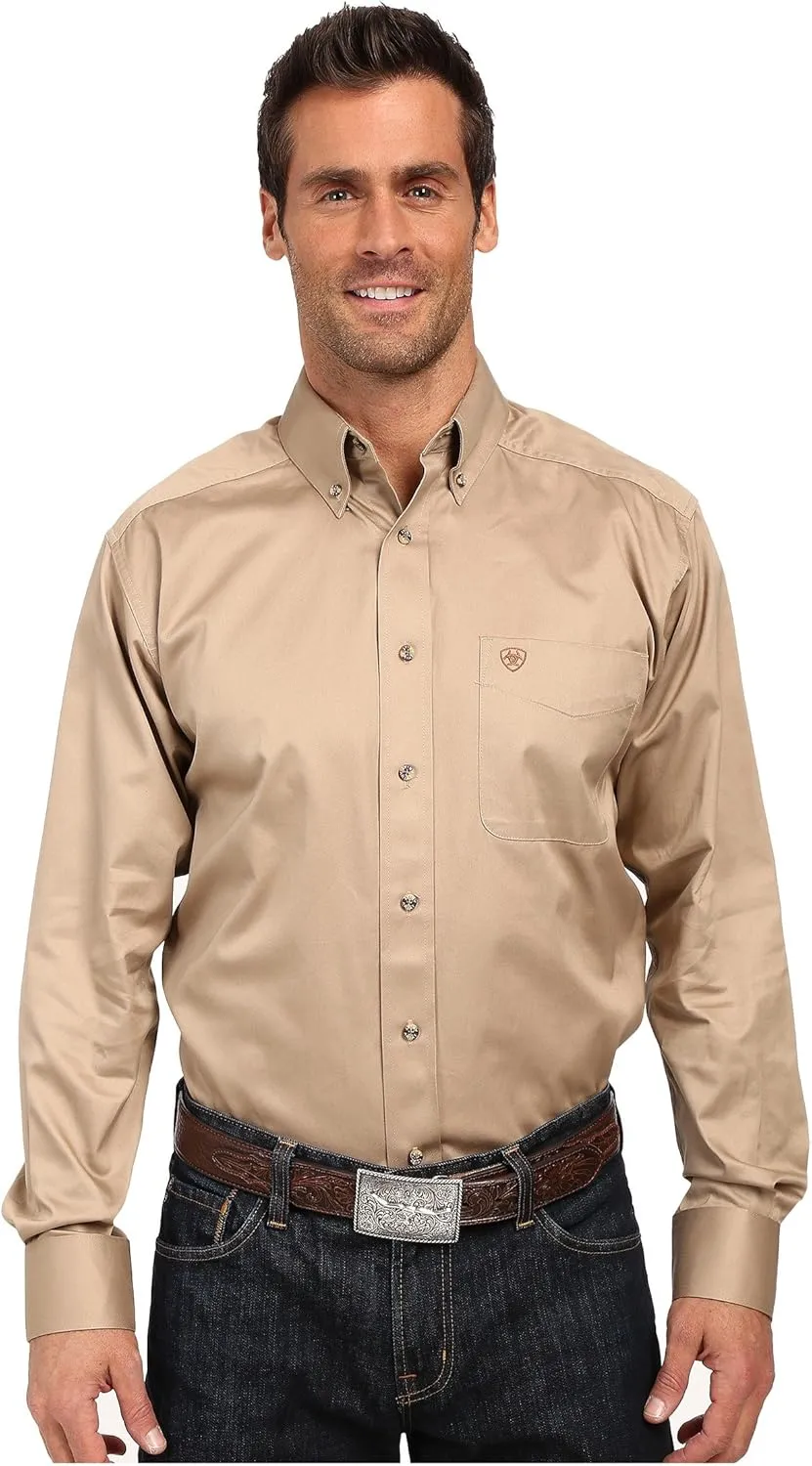Ariat Men's Solid Twill Classic Fit Shirt