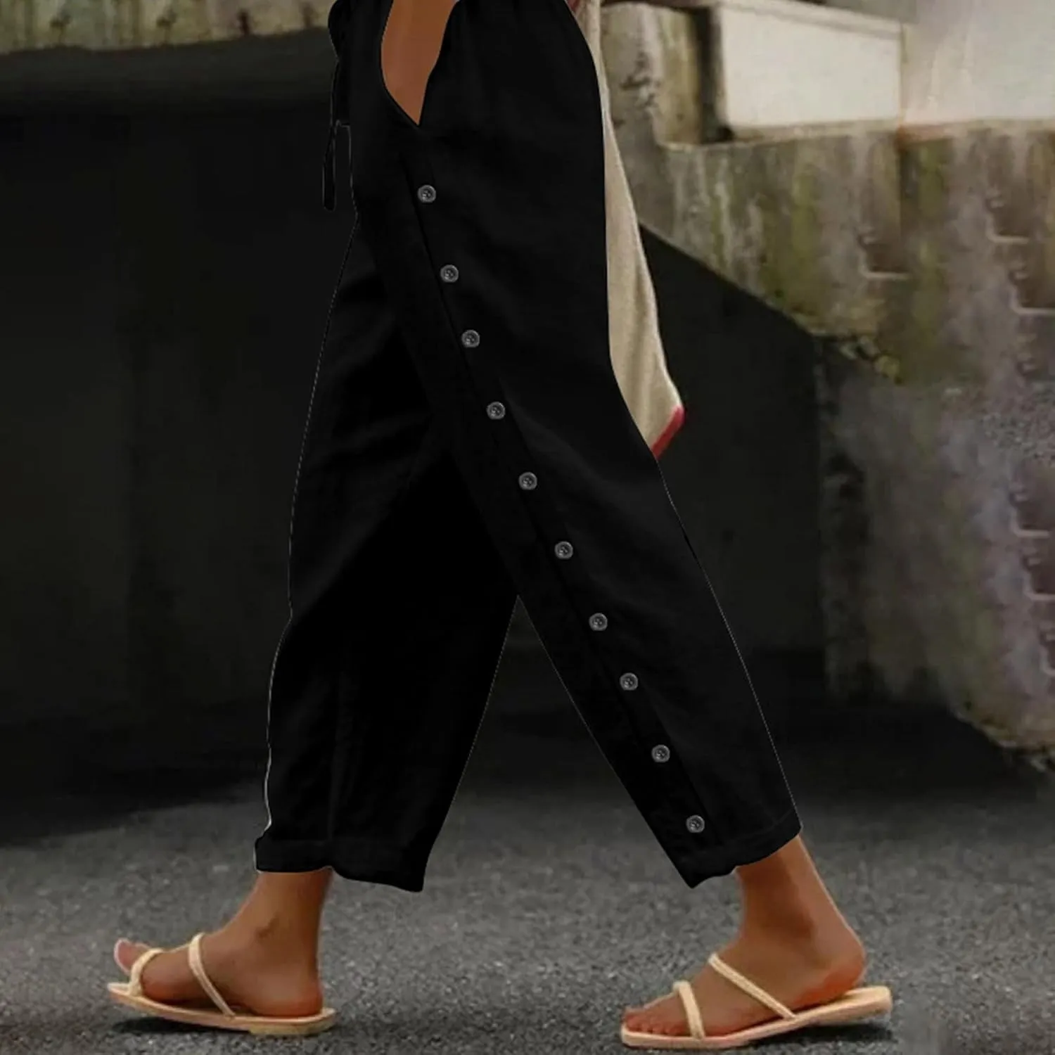 Women's Solid Color Elastic Waist Loose Side Button Decoration Versatile Nine Point Casual Pants Capris Pants